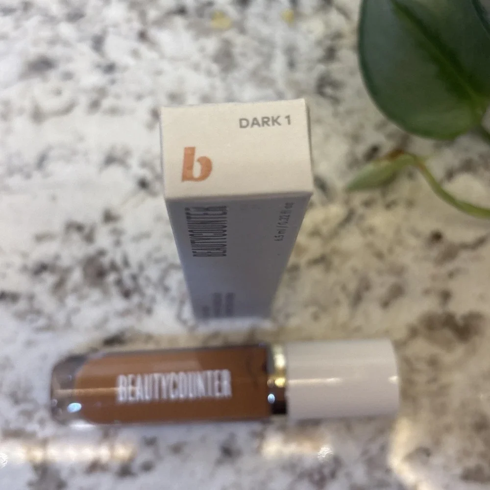 BEAUTYCOUNTER - SHADE: DARK 1 - Skin‎ Twin Creamy Concealer - NEW in box